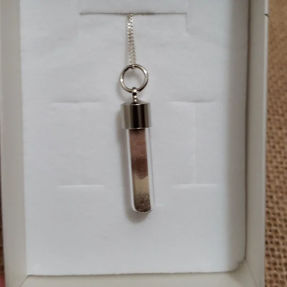 Israeli soil necklace 925 silver. NWT - Picture 2 of 7